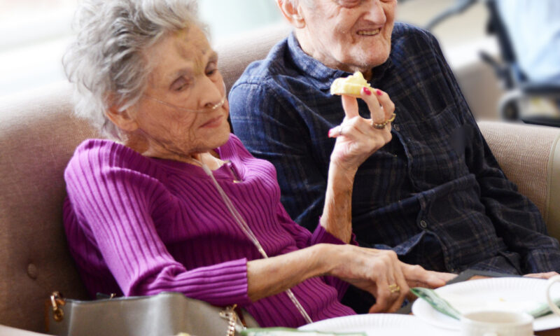 Helping Loved Ones Settle into our Dementia Care Home with Compassion